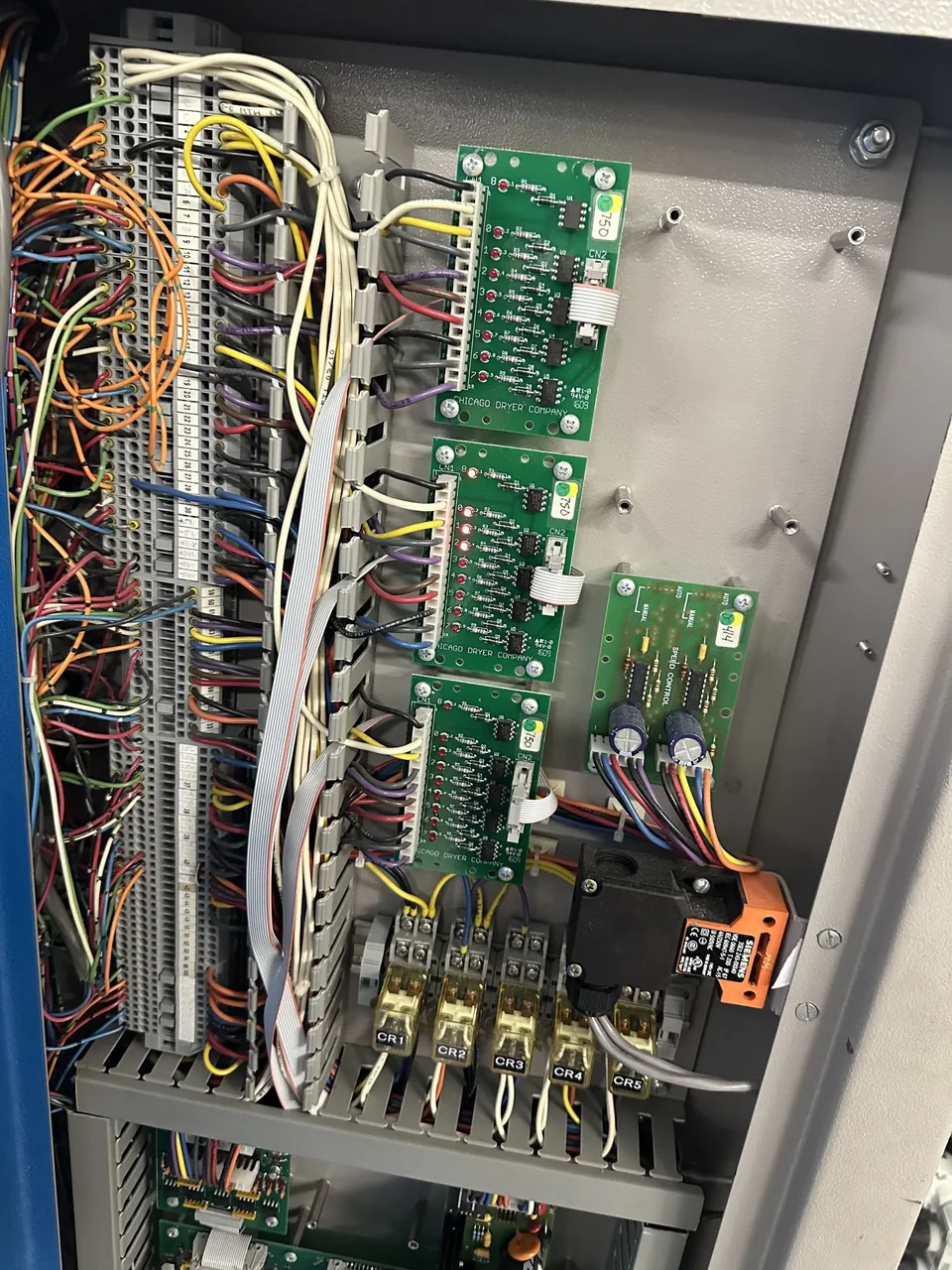 Power distribution networks